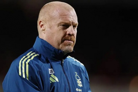 CLB Ngoại hạng Anh sắp lập kỷ lục dùng 4 HLV trưởng khác nhau chỉ 1 mùa giải