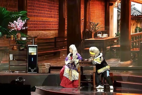 Karofi trên sóng chương trình giao thừa được Tào Đẩu - Thiên Lôi khen “xịn sò”