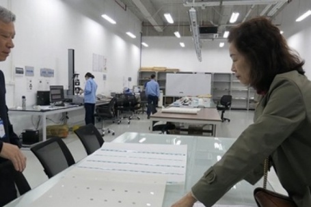 Chuyện làm giấy polymer in tiền