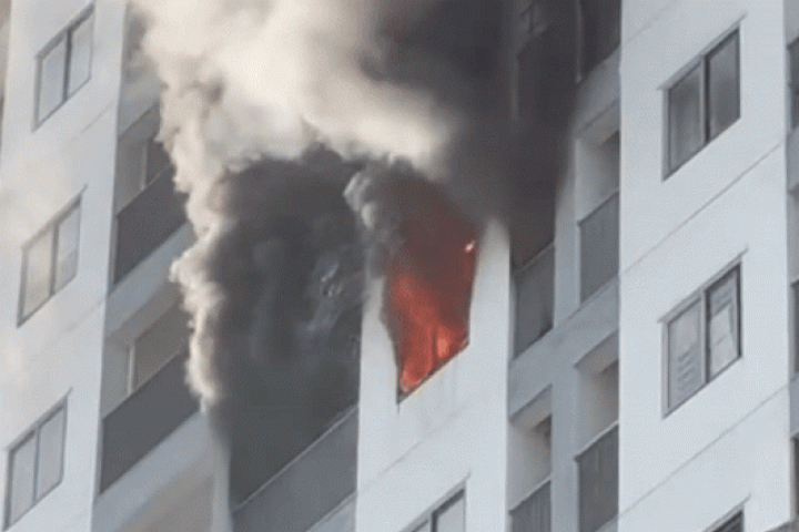 Cháy căn hộ tầng 16 chung cư ở Nha Trang, hai người chết