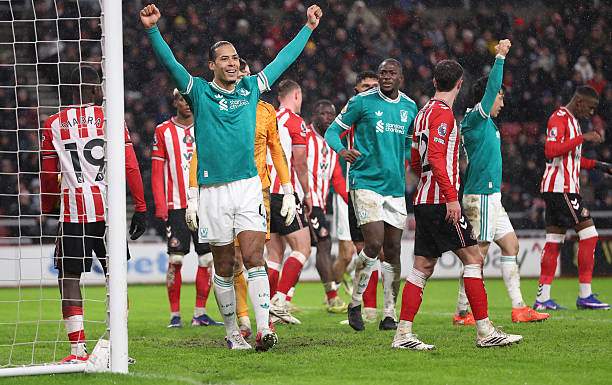 Bóng chết, điểm yếu trong suốt nửa đầu mùa của Liverpool, bỗng trở thành điểm mạnh từ đầu năm mới