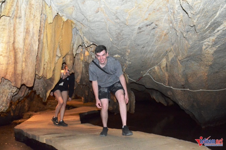 Du khách đánh giá động Tiên Cá như một viên ngọc quý được thiên nhiên ban tặng&nbsp;