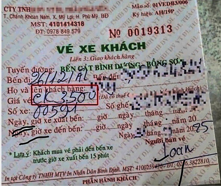 Hình ảnh tờ vé ghi số tiền 3,5 triệu đồng được đăng tải lên mạng gây chú ý dư luận. Ảnh: CĐBVN.