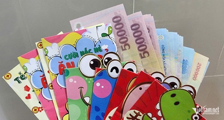 Lì xì đầu năm vốn là lời chúc may mắn, nhưng ngày nay đôi khi bị nhìn nhận qua giá trị tiền bạc. Ảnh minh họa