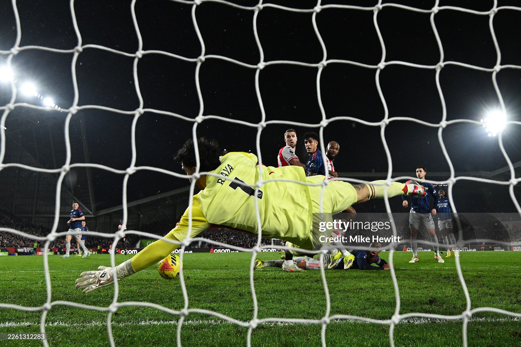 Trực tiếp bóng đá Brentford - Arsenal: Martinelli phung phí cơ hội phút bù giờ (Hết giờ) - 2