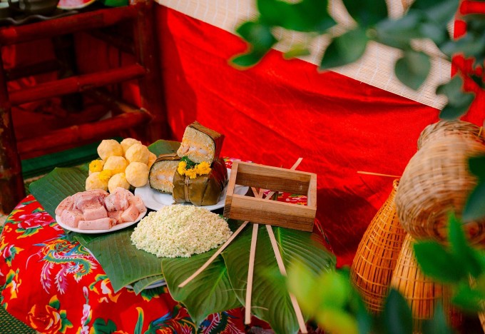 Nguyên liệu cho trẻ học gói bánh chưng ở một trường mầm non ở Hà Nội. Ảnh minh họa: Fanpage nhà trường