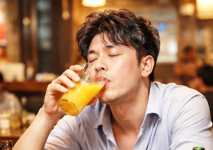 Cam, quýt hay bưởi đều chứa hàm lượng nước cao, có tác dụng lợi tiểu. (Ảnh minh hoạ)