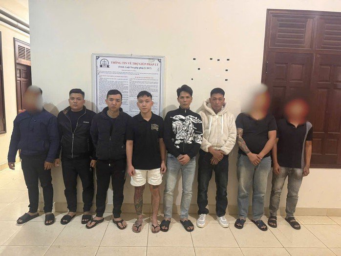 Các đối tượng quản lý cơ sở massage bị bắt giữ.