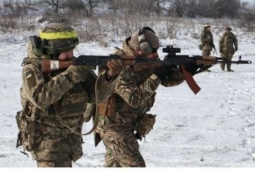 Lính Ukraine chống chọi băng giá trên chiến hào: “Nếu không khô ráo, bạn sẽ chết”