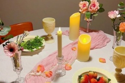 Biến bàn ăn tại gia thành 'nhà hàng' riêng tư dịp Valentine