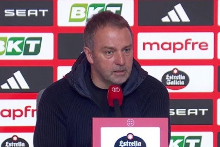 Barcelona thua thảm 0-4: Flick nổi đóa với trọng tài, cân nhắc khiếu nại