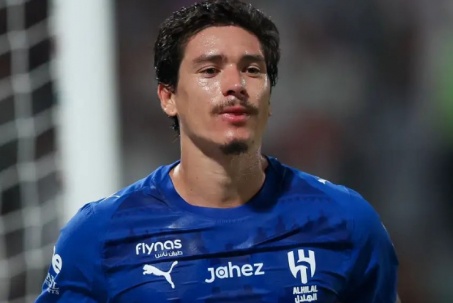 Nunez từng có giá 100 triệu euro rơi cảnh khốn khổ, bị đại gia Al Hilal bỏ rơi