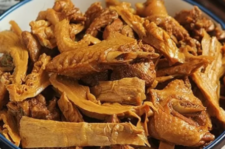 Món ngon ngày Tết được ví như 'thuốc bổ tự nhiên', nhưng 4 nhóm người ăn vào dễ rước họa