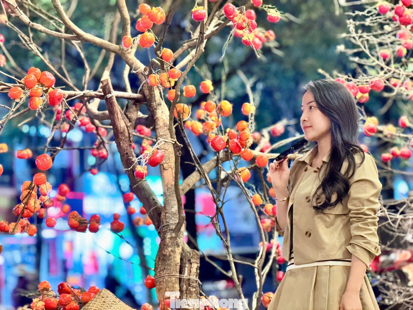 Giới trẻ Thủ đô check-in quán cà phê như ‘phim trường Tết’ - 9