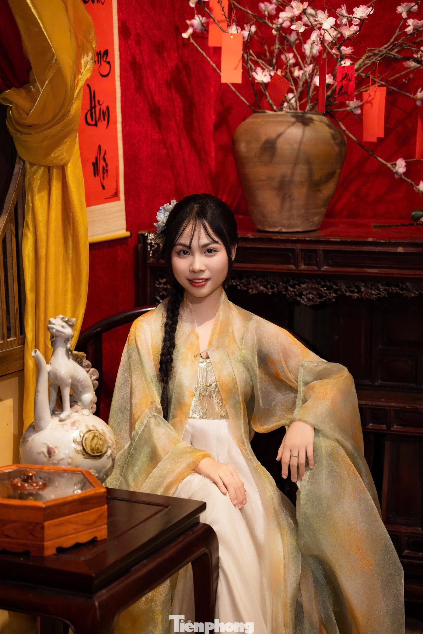 Giới trẻ Thủ đô check-in quán cà phê như ‘phim trường Tết’ - 14