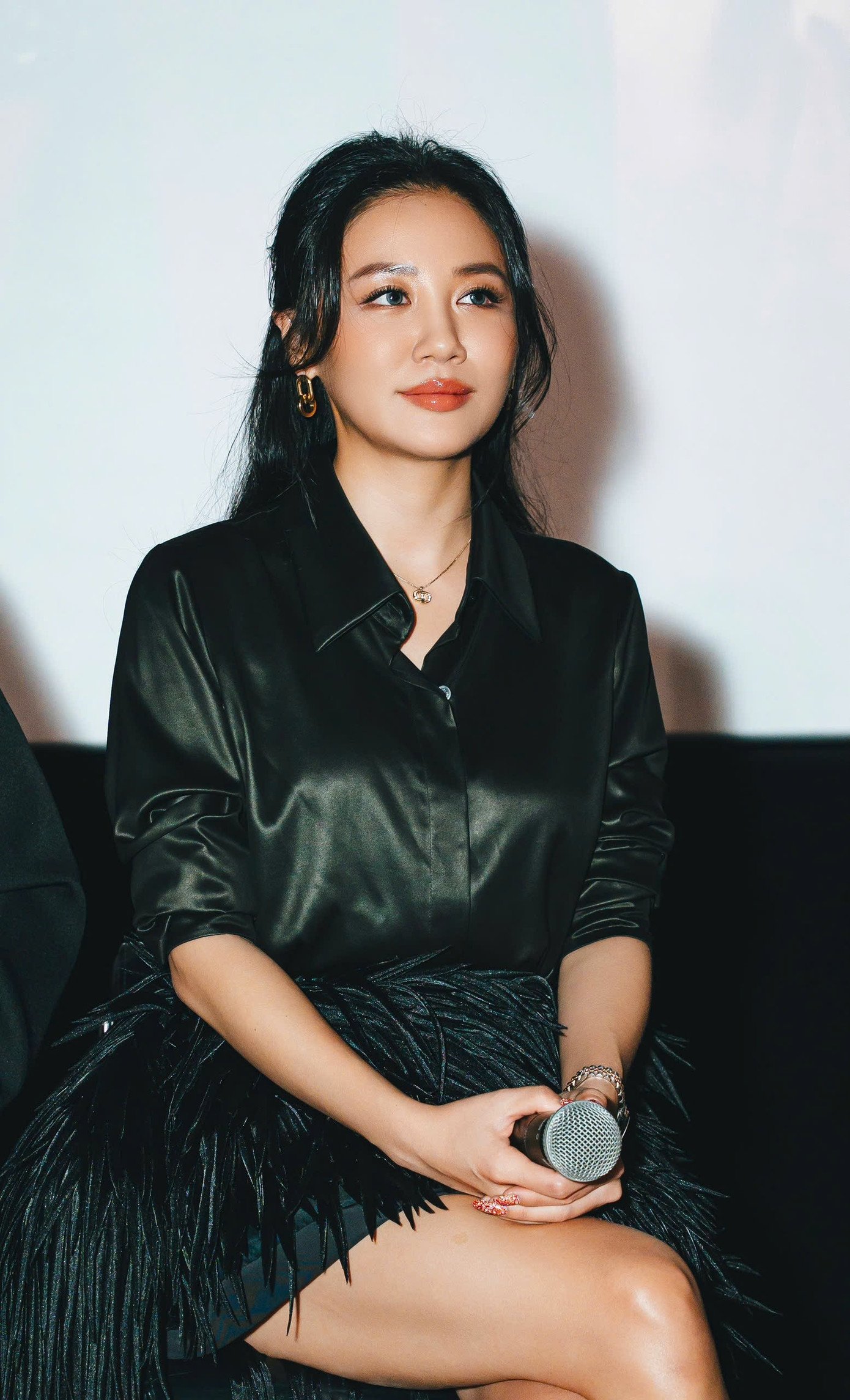 Dàn diễn viên gồm Pháo, Văn Mai Hương, LyLy, Vĩnh Đam lần đầu đóng phim của Trấn Thành (trừ Ali Hoàng Dương và Quốc Anh - hai ảnh cuối).