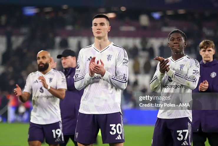 MU cần biết lượng sức mình