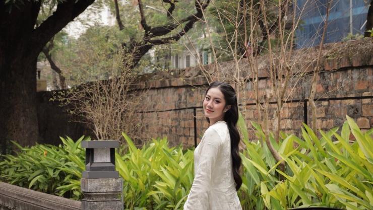 Dàn hoa, á hậu khoe dáng với áo dài Tết - 3