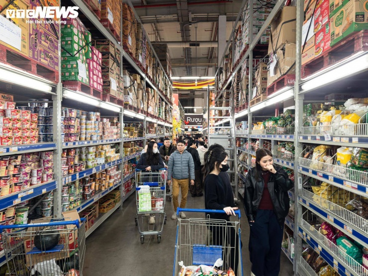 Dự báo trong những ngày tới, sức mua tại các hệ thống siêu thị sẽ tiếp tục tăng mạnh.