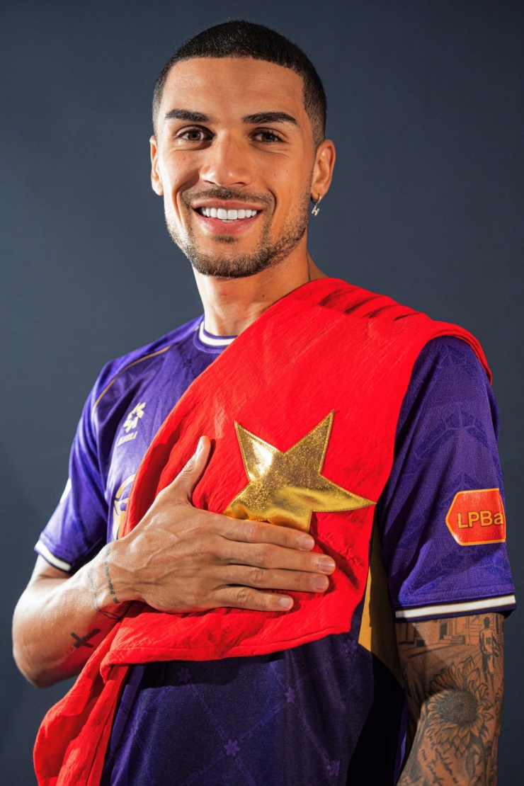 Hoàng Hên: Cầu thủ ăn chay, chờ ngày tái hợp Xuân Son trên tuyển Việt Nam - 1