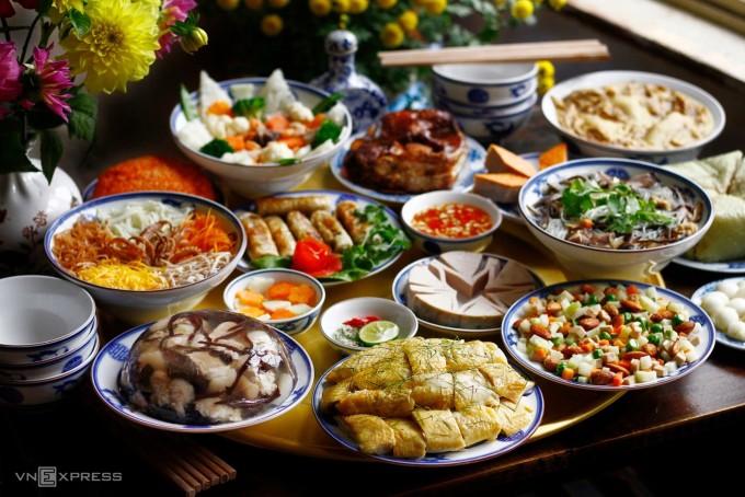 Mâm cỗ Tết truyền thống có thể chứa tới 7.000 calo.