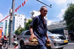 "Đệ nhất cao thủ đánh bóng lư đồng" với hơn 30 năm theo nghề