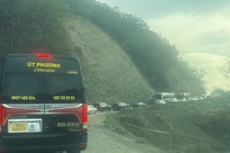Ùn ứ kéo dài trên đường nối Mũi Né - Đà Lạt