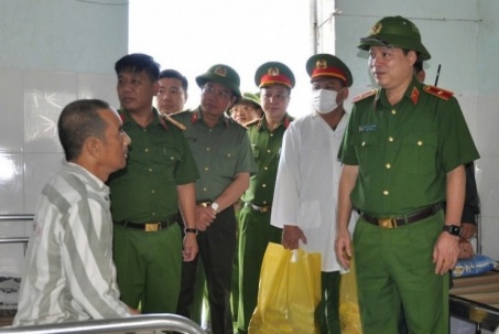 Tết ấm trong trại giam: Thắp sáng niềm tin hoàn lương