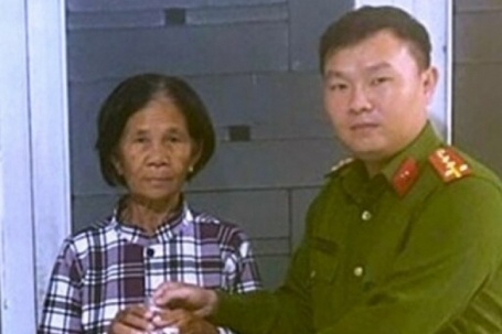 Nhận lại 1,2 lượng vàng đánh rơi