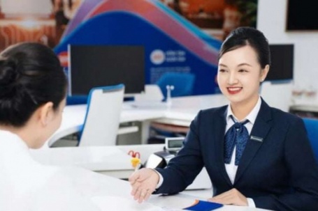 Giao dịch ngân hàng Tết Bính Ngọ, khách hàng cần lưu ý gì?