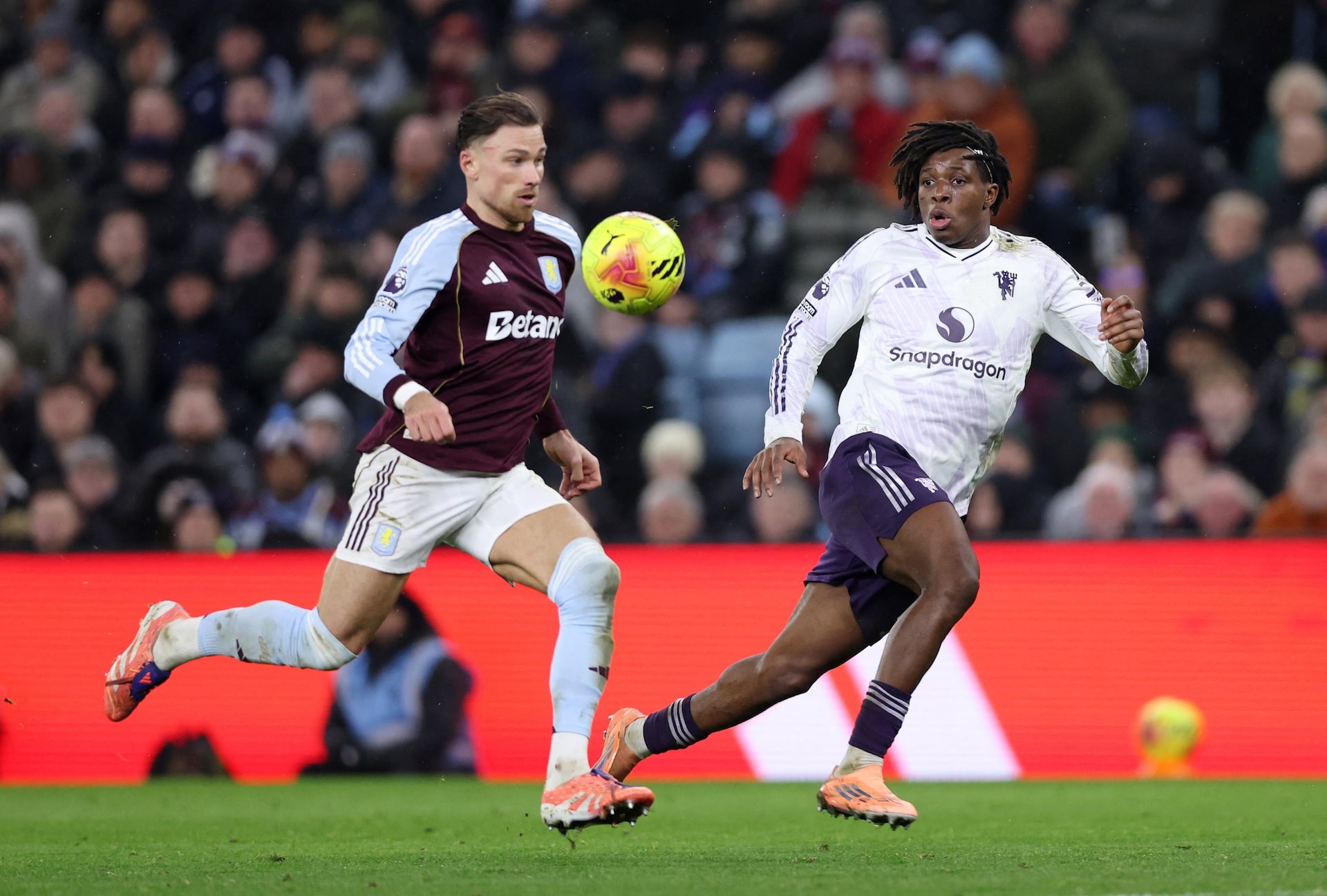 Các đội bóng khác như MU cũng đang theo dõi&nbsp;vụ việc của Aston Villa