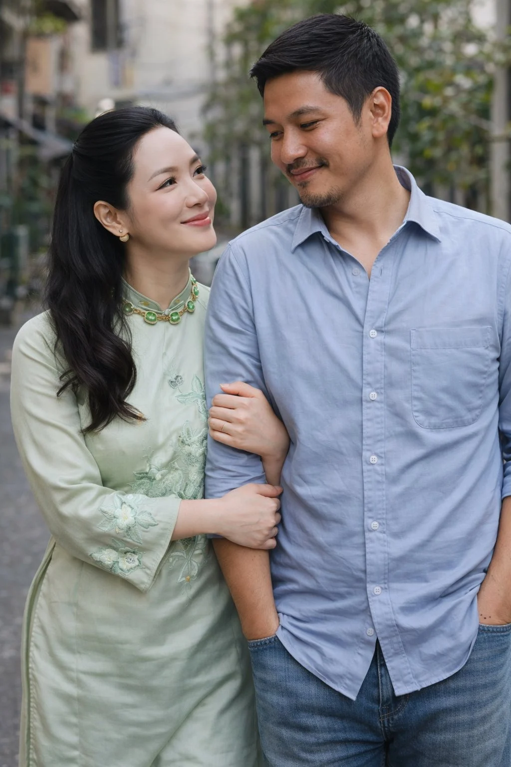 Hoa hậu Giáng My và ảnh bạn trai do AI tạo. Ảnh: FBNV