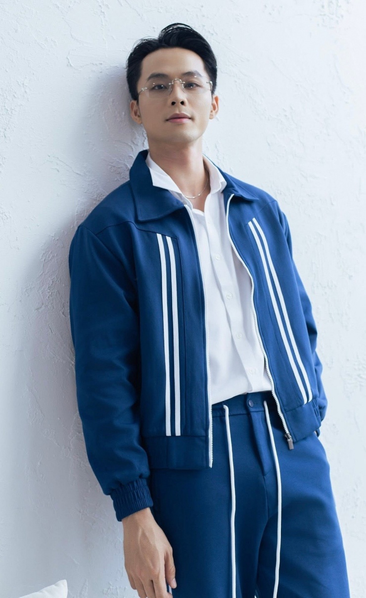 Á vương Vũ Linh đắt show thời trang, được chọn làm gương mặt đại diện cho một số nhãn hàng.