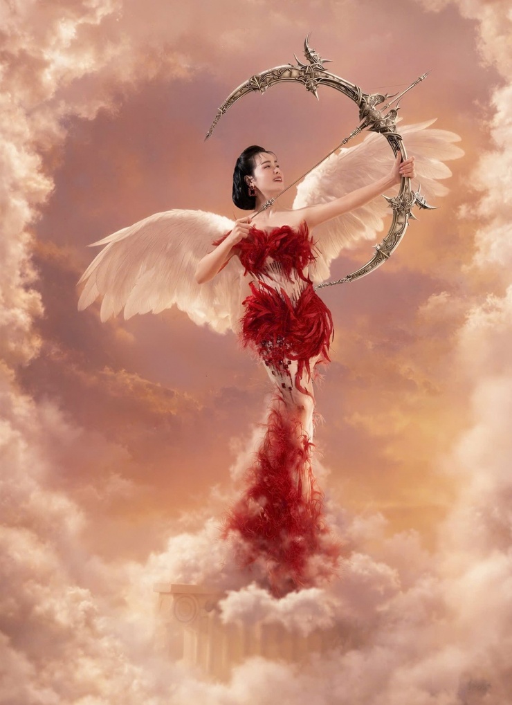 Nhật Kim Anh hóa thần tình yêu trong bộ ảnh mừng Lễ Tình nhân. Diễn viên nói cô vẫn độc thân nhưng hài lòng với cuộc sống hiện tại bên con gái Julia.