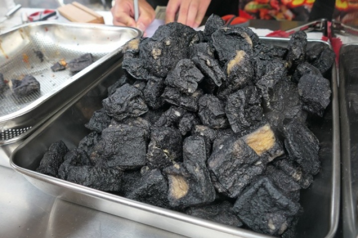 Tiệm đậu hũ thối khiến người dân bị loạn thần