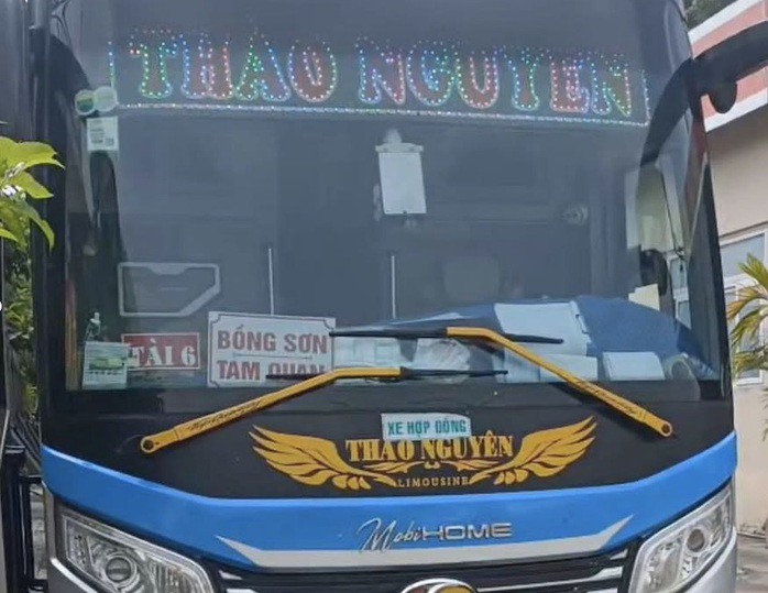 Xe khách chạy tuyến Bến Cát (TP HCM) – Bồng Sơn (Gia Lai) của nhà xe Thảo Nguyên