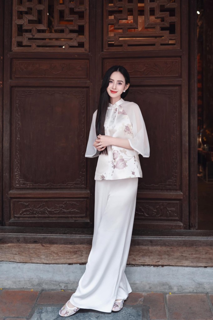 Hương Liên thấy may mắn vì làm dâu vẫn được là chính mình. Ảnh: NVCC