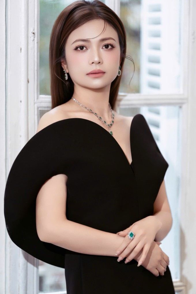 Nghệ sĩ hạnh phúc khi tác phẩm 'Gia đình trái dấu' tạo cơn sốt trên mạng xã hội, thu hút hàng triệu view cho nhiều đoạn cắt.