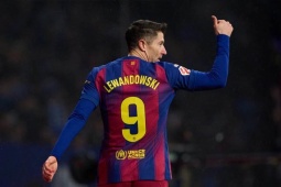 Tin mới nhất bóng đá chiều 15/2: Lewandowski được Atletico Madrid quan tâm