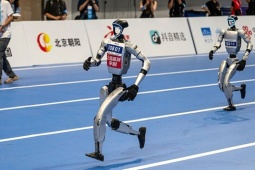 Robot Bolt chạy nước rút như vận động viên chuyên nghiệp, tốc độ gây choáng