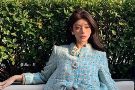 Cách phối đồ đi chơi Tết đơn giản và sang