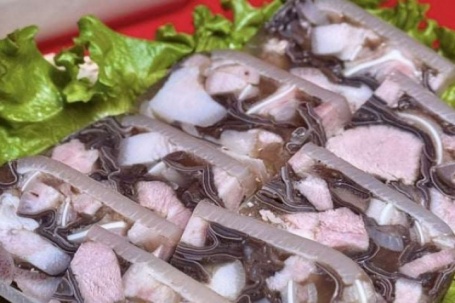 Mách bạn bí quyết nấu thịt đông trong veo, mềm ngon, ăn không ngấy cho ngày Tết tròn đầy