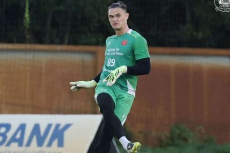 Thủ môn Việt kiều cao 1m88, khoác áo ĐT Việt Nam trong năm 2026?