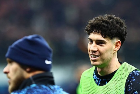 Tin mới nhất bóng đá sáng 16/2: Cựu thủ tướng Italia kêu gọi không triệu tập Bastoni lên tuyển