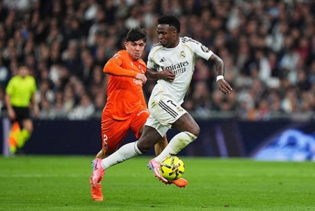 Video bóng đá Real Madrid - Real Sociedad: Cơn mưa 5 bàn, tạm chiếm ngôi đầu (La Liga)