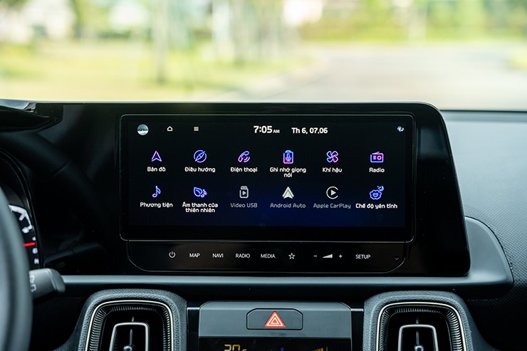 Giá xe KIA Sonet tháng 2/2026, bản Luxury giảm 25 triệu đồng - 9