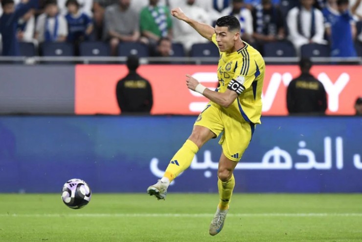 Ronaldo mở tỉ số trận đấu