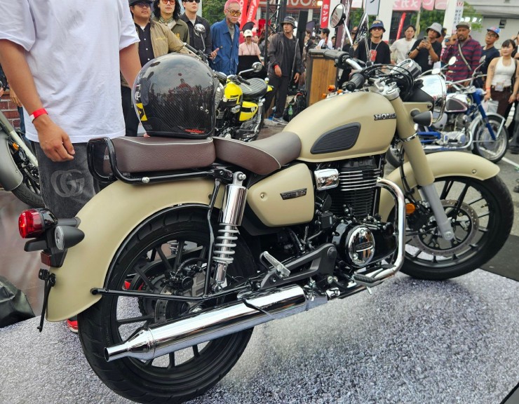 Ngắm xế nổ Honda GB350C nhập khẩu nguyên chiếc, giá hơn 132 triệu đồng - 1