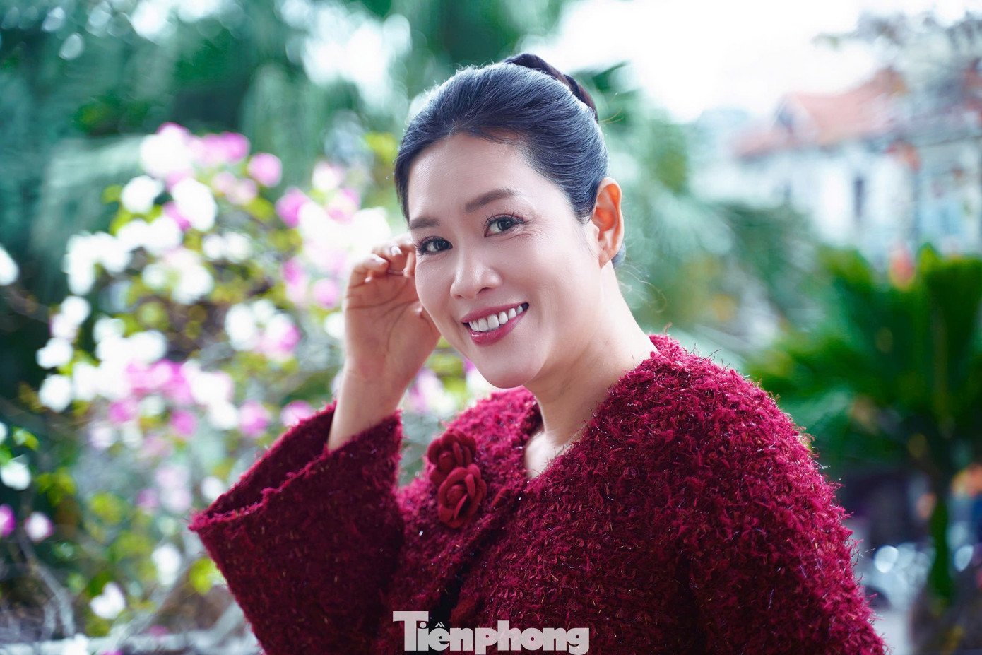 Theo nữ diễn viên, cô đến với bộ môn pickleball một cách khá tình cờ, ban đầu chỉ với mong muốn giảm cân. “Bạn bè nói bộ môn này nhẹ nhàng nhưng giúp giảm cân, thế là tôi tập. Vì mình vẫn là diễn viên, tôi không cho phép bản thân để cơ thể quá xồ xề", cô chia sẻ. Ảnh: Đức Nguyễn.