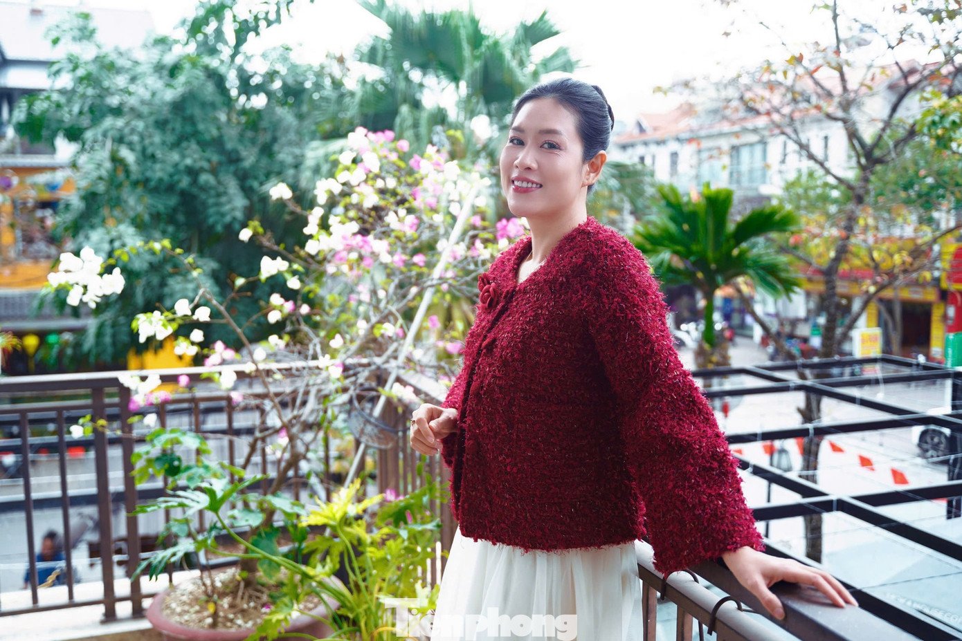 Theo nữ diễn viên, cô đến với bộ môn pickleball một cách khá tình cờ, ban đầu chỉ với mong muốn giảm cân. “Bạn bè nói bộ môn này nhẹ nhàng nhưng giúp giảm cân, thế là tôi tập. Vì mình vẫn là diễn viên, tôi không cho phép bản thân để cơ thể quá xồ xề", cô chia sẻ. Ảnh: Đức Nguyễn.